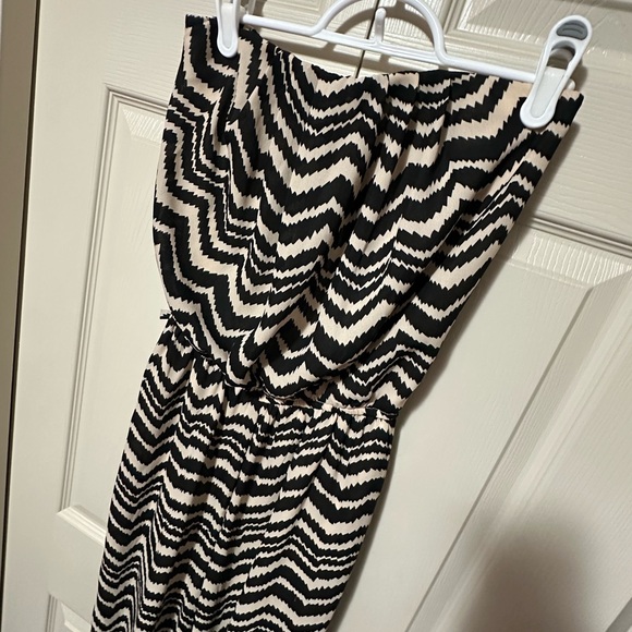 Women’s Jumpsuit - Picture 4 of 9